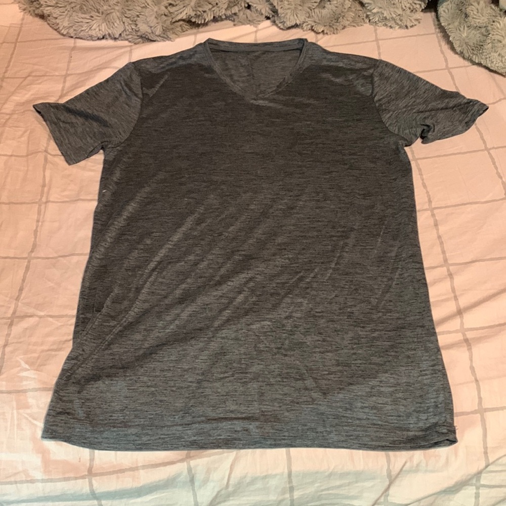 mens gray medium t-shirt